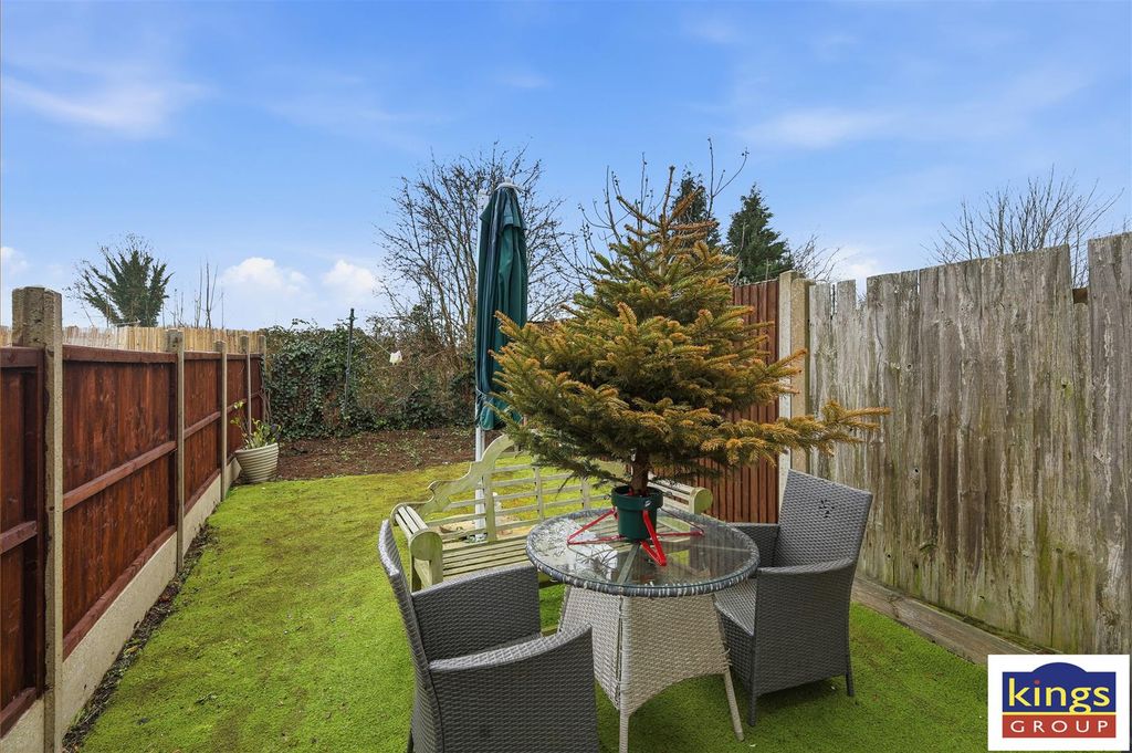 Property photo 3 of 20