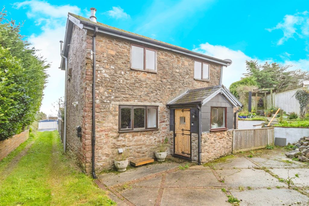 Property photo 1 of 17