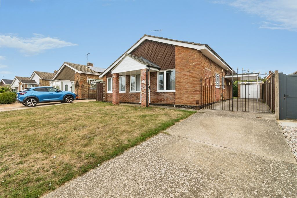 Property photo 1 of 14