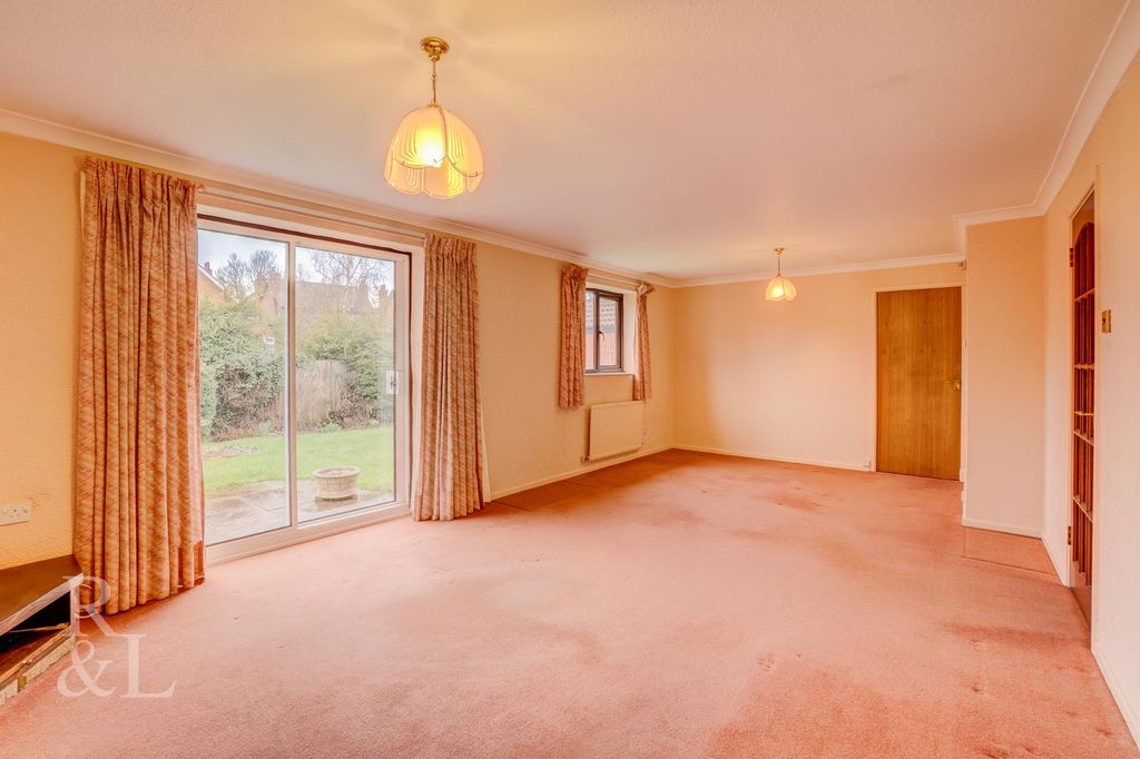 Property photo 3 of 18 Batched (5).Jpg