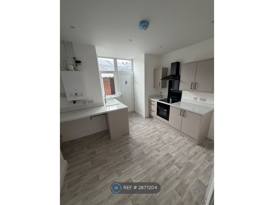 Property photo 3 of 13 Kitchen Diner