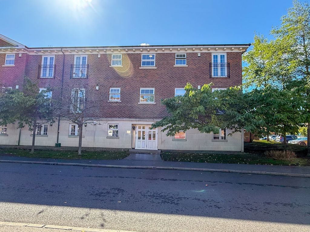 Property photo 1 of 8