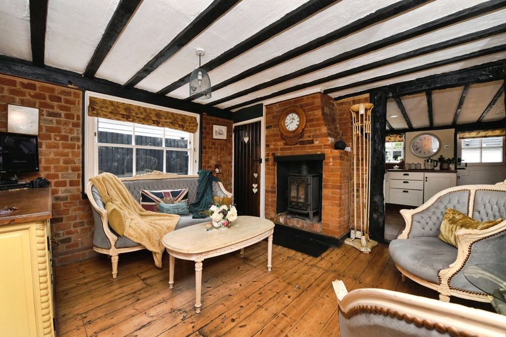 Property photo 3 of 13 Photo