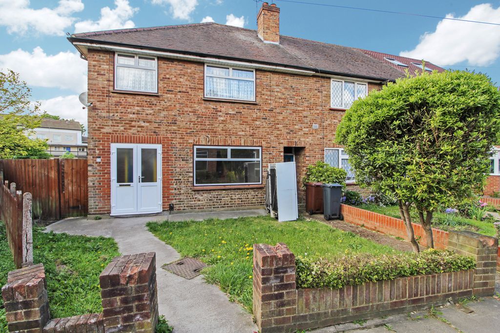 Property photo 1 of 21 Four Bedroom End Of Terraced House For Rent