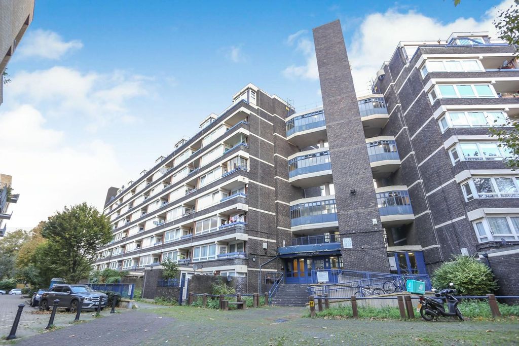 Property photo 2 of 9 4.Jpg