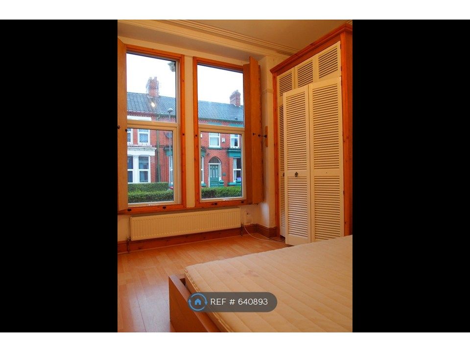 Property photo 1 of 4 Bedroom