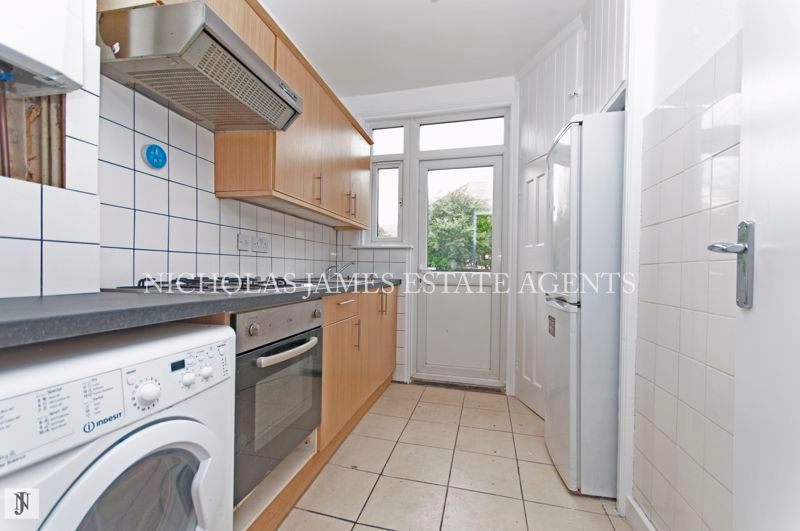 Property photo 3 of 10 Photo 2