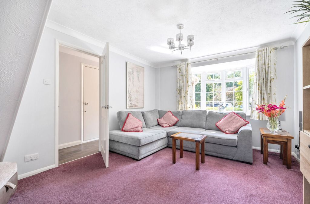 Property photo 2 of 18