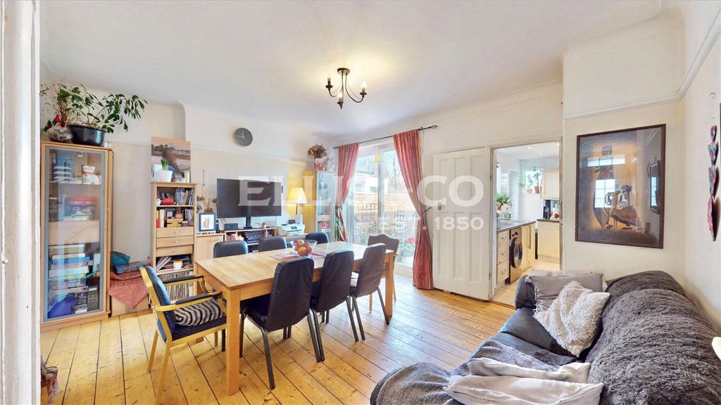 Property photo 3 of 9 Picture No. 26