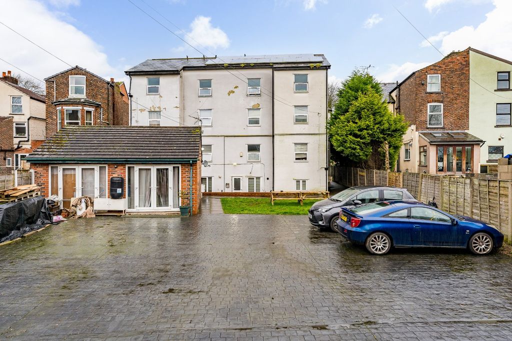 Property photo 2 of 27 Picture No. 06