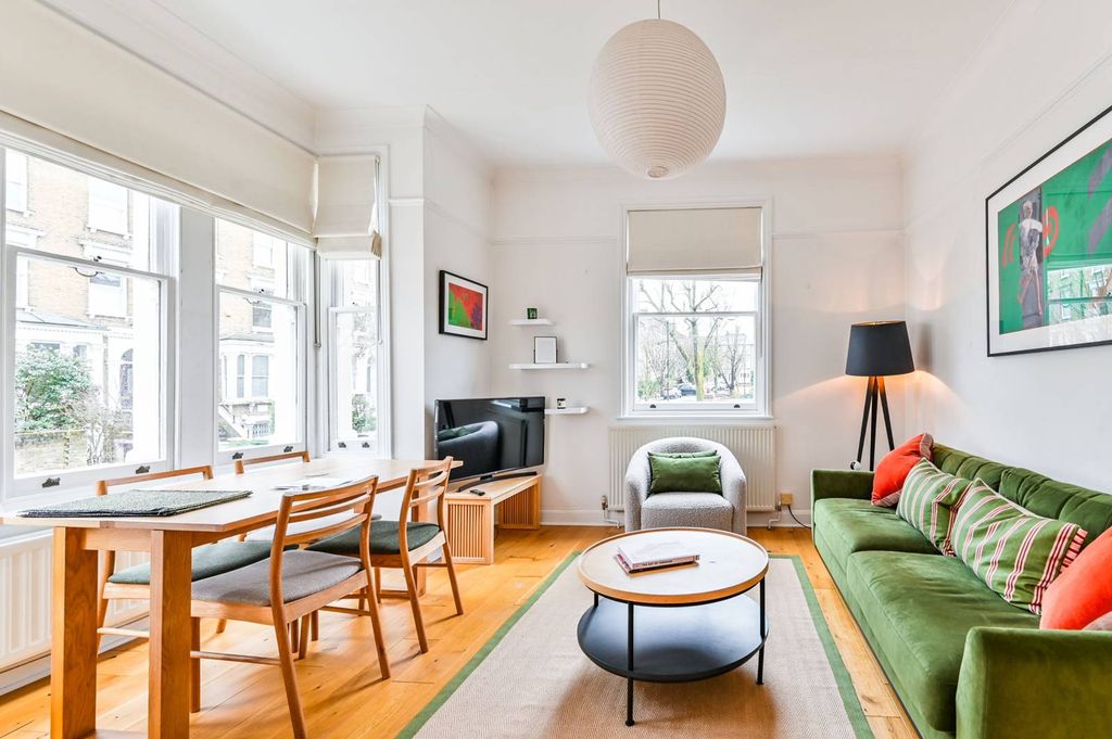 Property photo 3 of 11