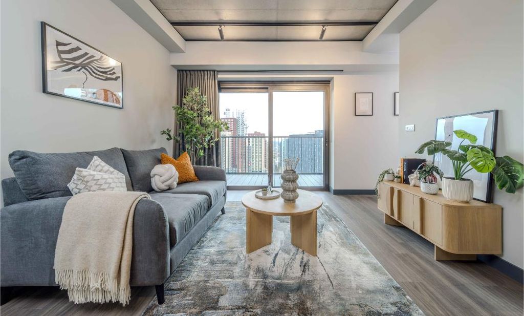 Property photo 3 of 13 F9645Fc81654Fb5741c511186E8E