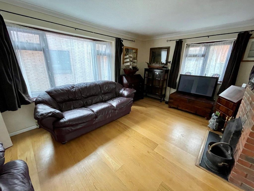 Property photo 3 of 12 Living Room