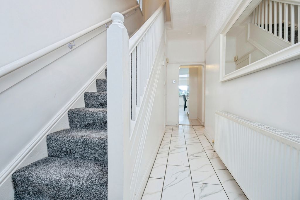 Property photo 2 of 17 Pbox-Img.Jpg
