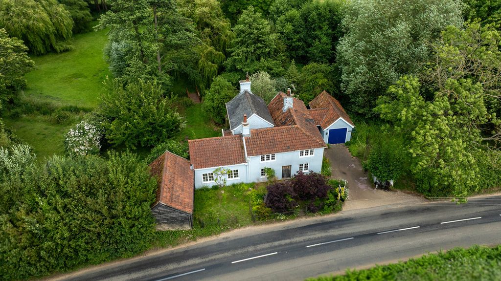 Property photo 1 of 40