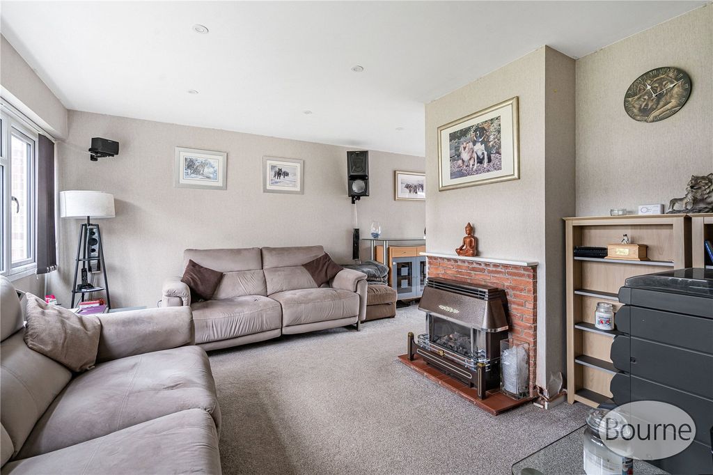 Property photo 3 of 18 Picture 3