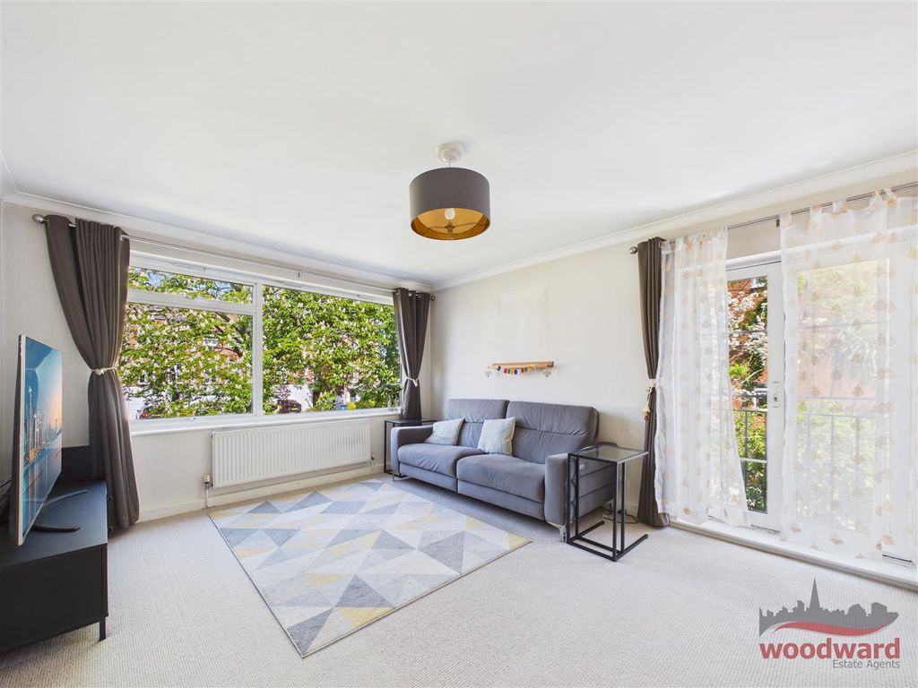 Property photo 2 of 12 Living Room