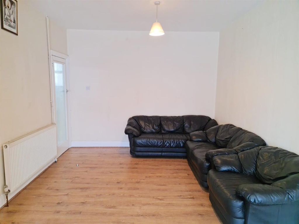 Property photo 2 of 10 2.Jpg