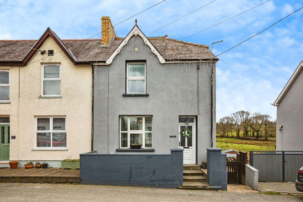 Property photo 1 of 19 Photography
