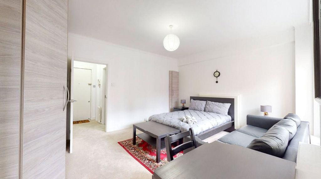 Property photo 2 of 14 Picture No. 05