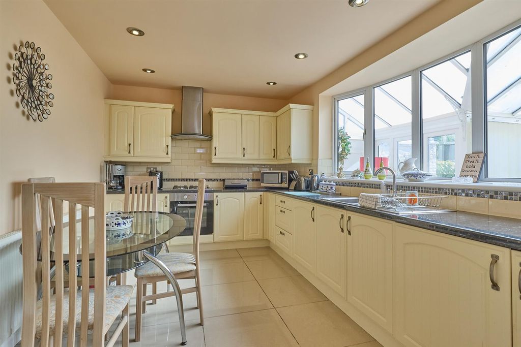 Property photo 3 of 18 Belle Vue Road _3.Jpg