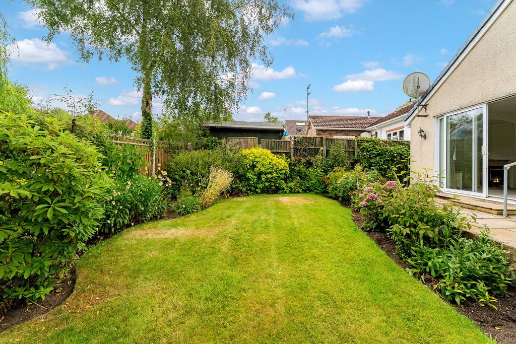 Property photo 3 of 45