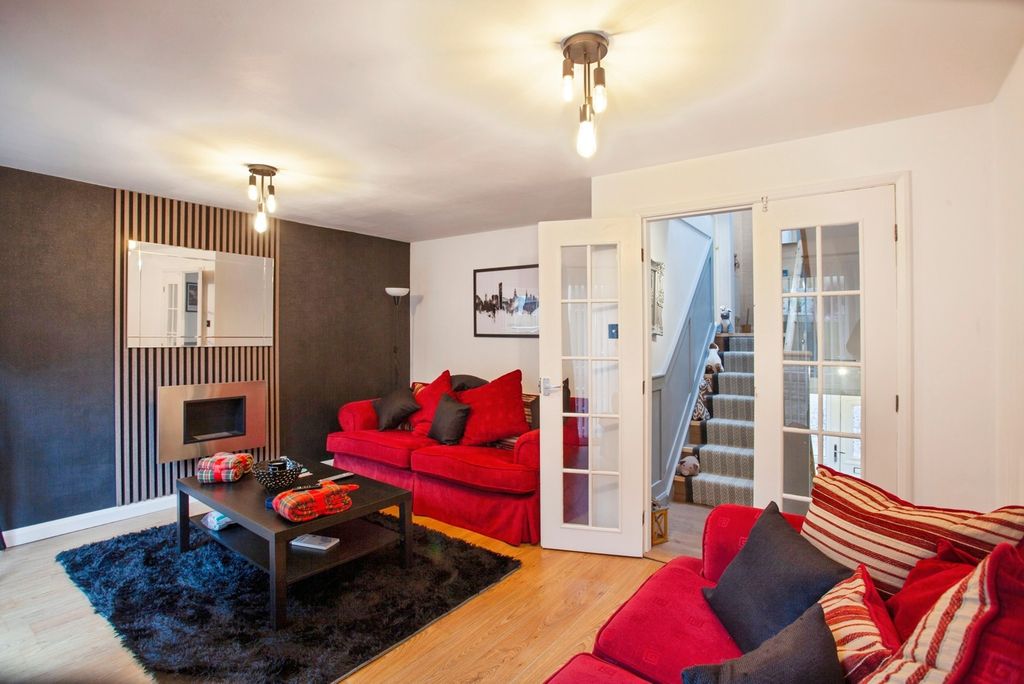 Property photo 2 of 20 Photo