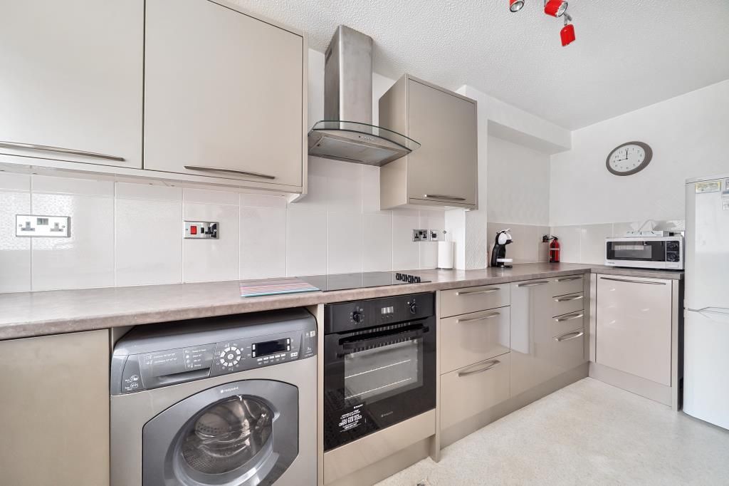 Property photo 3 of 22 Kitchen