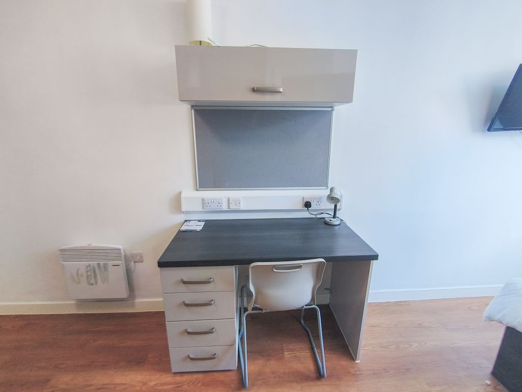 Property photo 2 of 9