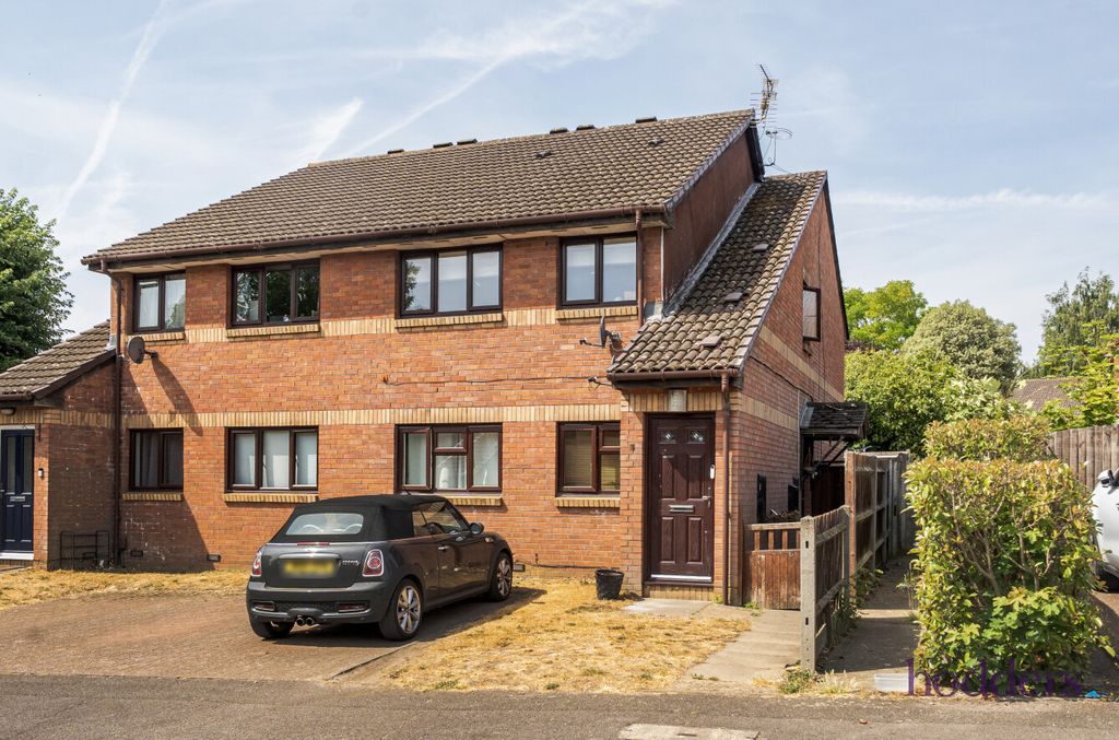 Property photo 1 of 18 B0Ca1F1B-F97c-4Ea...