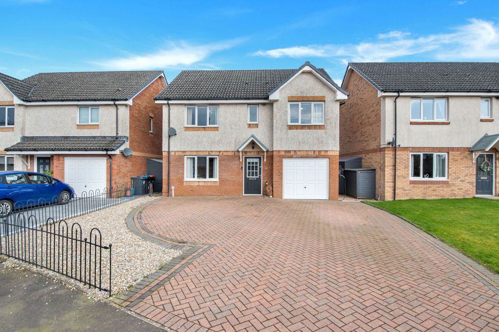 Property photo 1 of 24