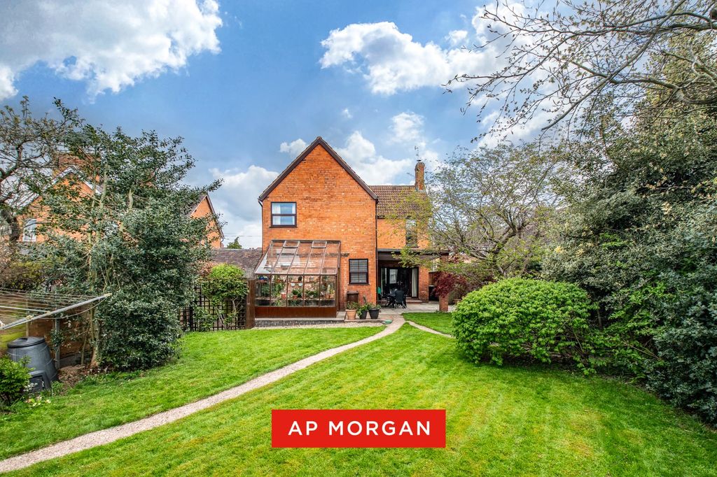 Property photo 2 of 17 Picture No. 19