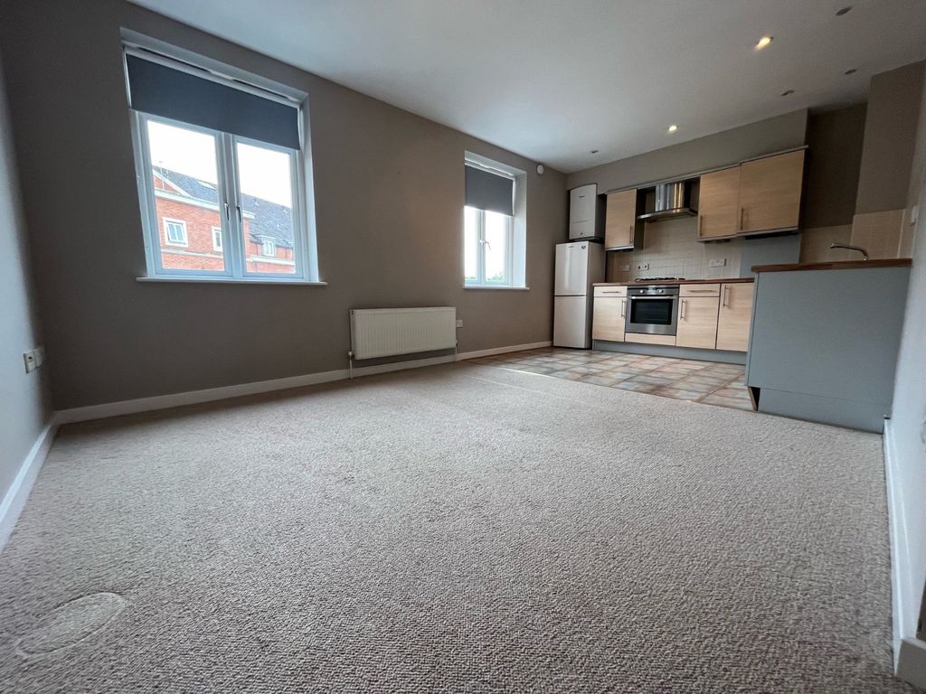 Property photo 2 of 11 Picture No. 12
