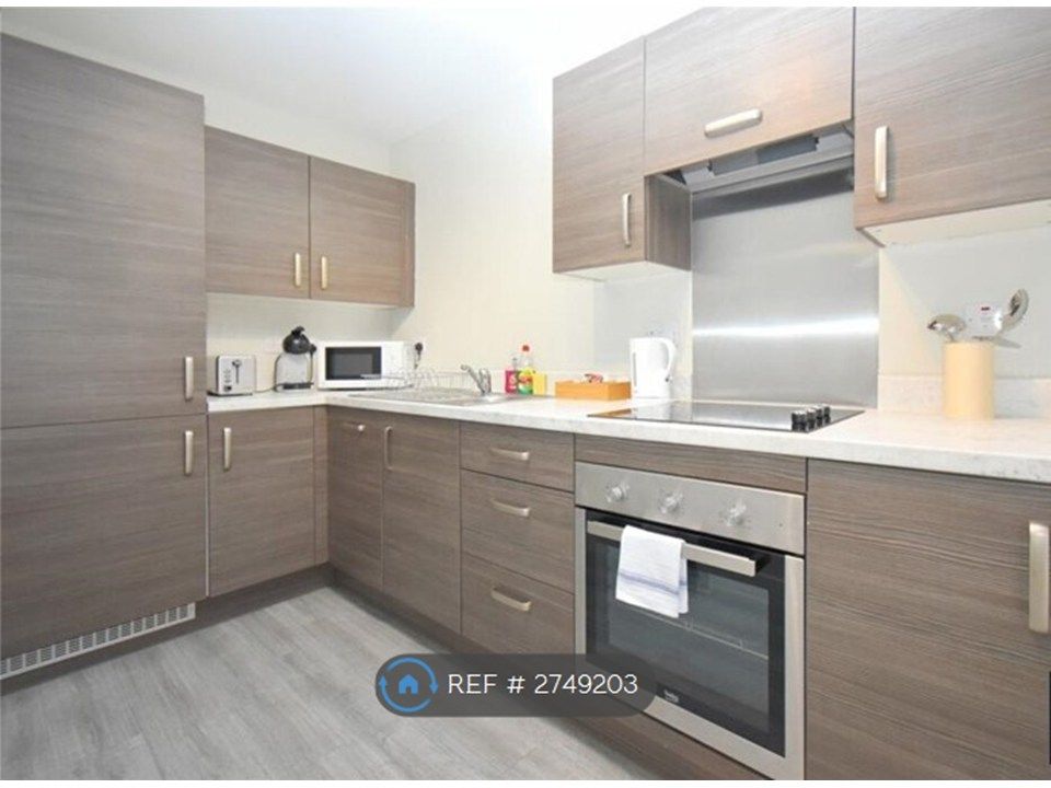 Property photo 2 of 10