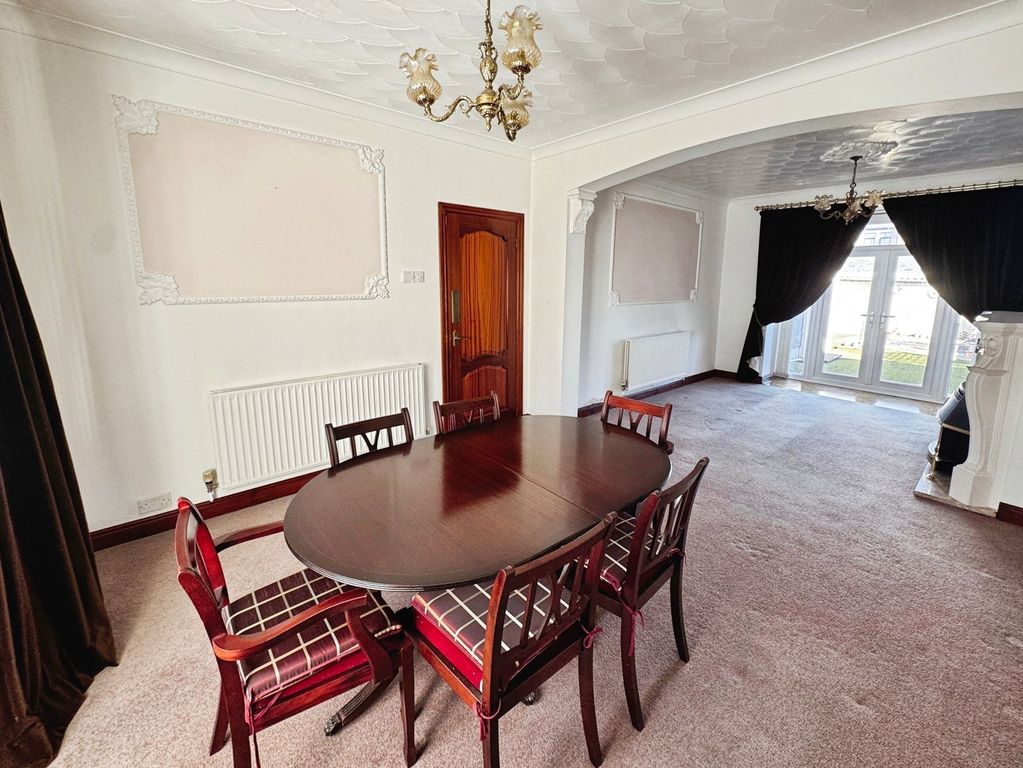 Property photo 2 of 23