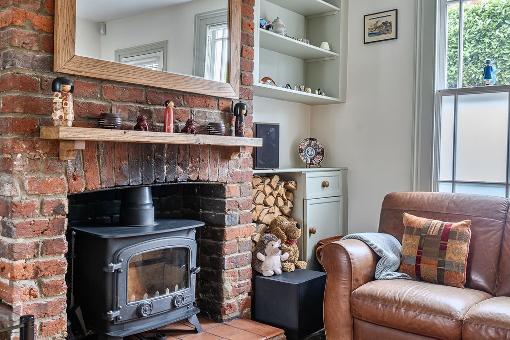 Property photo 2 of 13