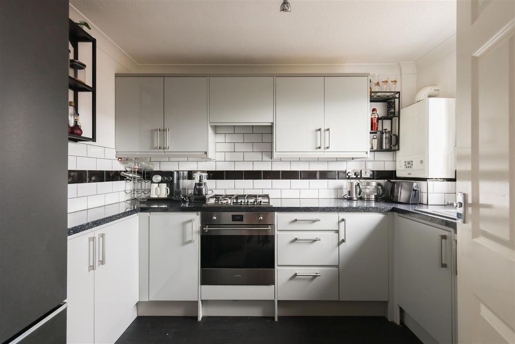 Property photo 3 of 17 3W2A4541.Jpg
