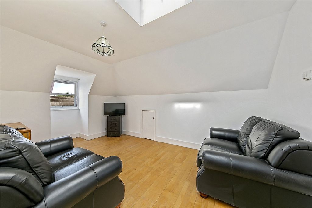 Property photo 2 of 8 Picture No. 02