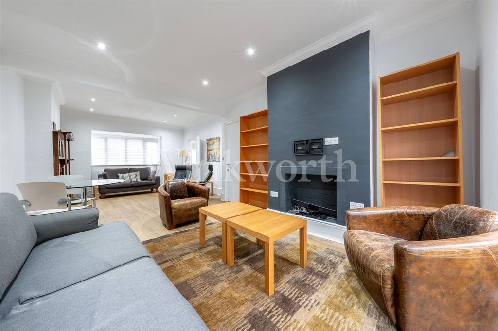 Property photo 2 of 15 Picture No. 03