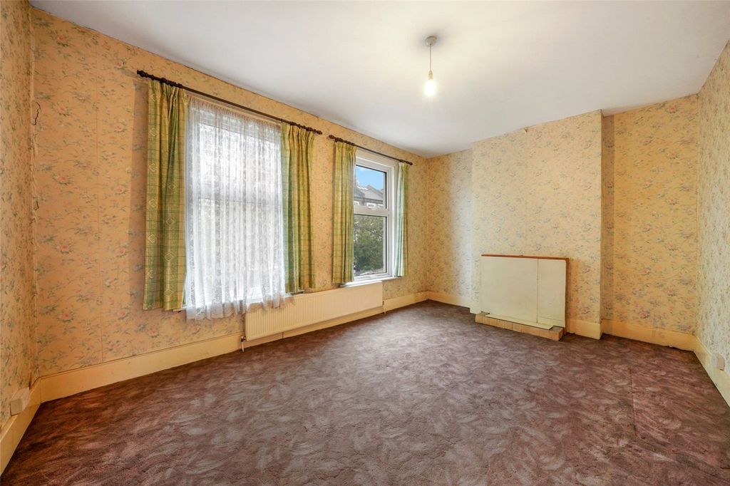 Property photo 1 of 15 Picture No. 10