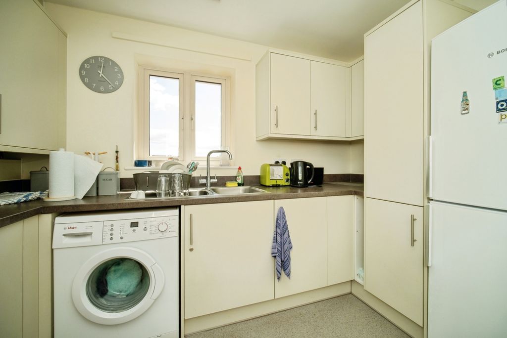 Property photo 3 of 17 Photo