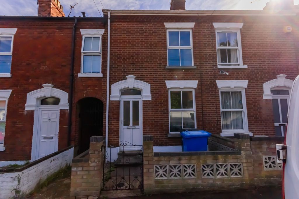 Property photo 1 of 13