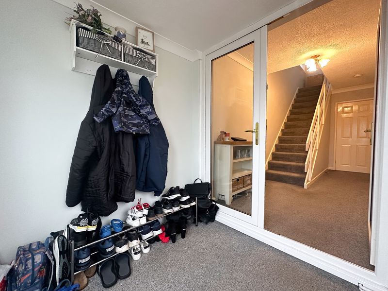 Property photo 2 of 13 Entrance Hall