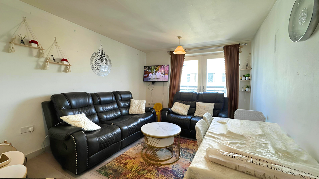 Property photo 2 of 7 Whatsapp Image 2026-03-31 At 15.00.42 (2)-Fotor-2026040112041