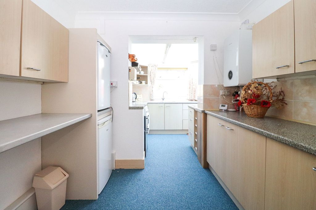 Property photo 2 of 18