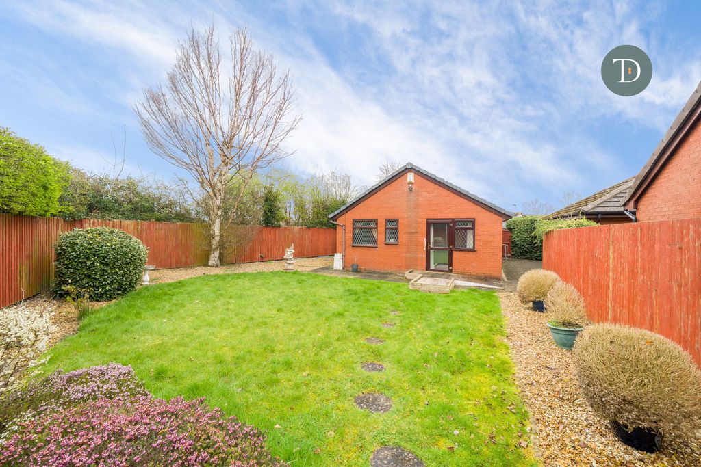 Property photo 2 of 22