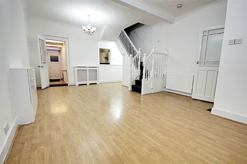 Property photo 1 of 11 Picture_1