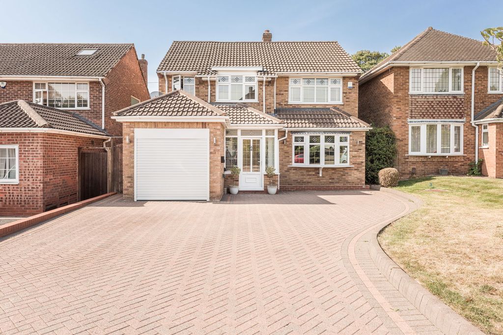 Property photo 1 of 52