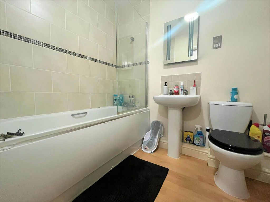 Property photo 3 of 6 Picture 3