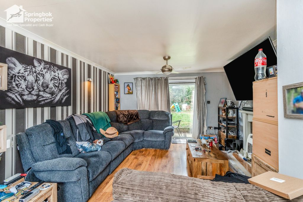 Property photo 2 of 11 Image 2